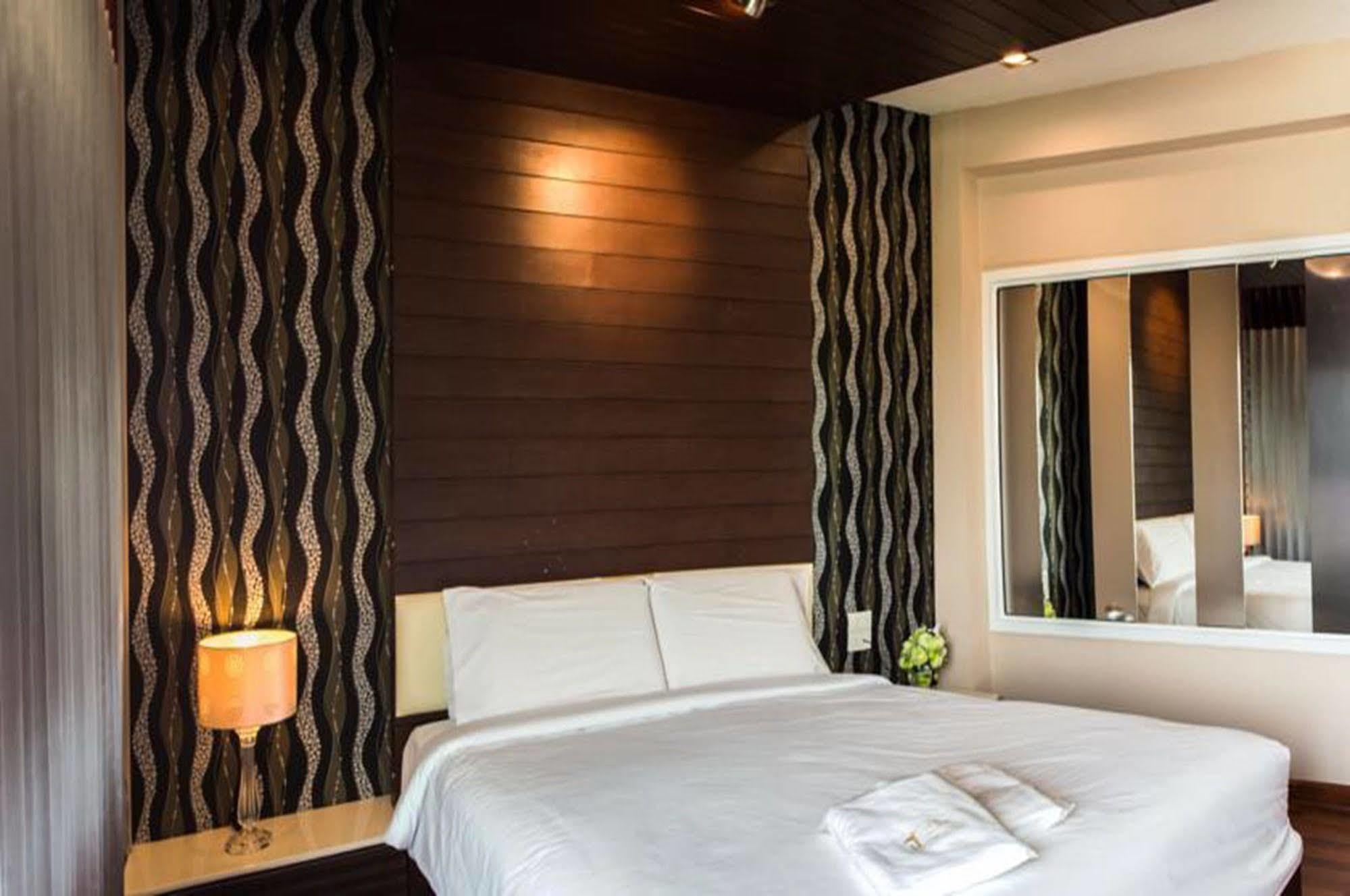 The Ring Hotel Hat Yai Εξωτερικό φωτογραφία