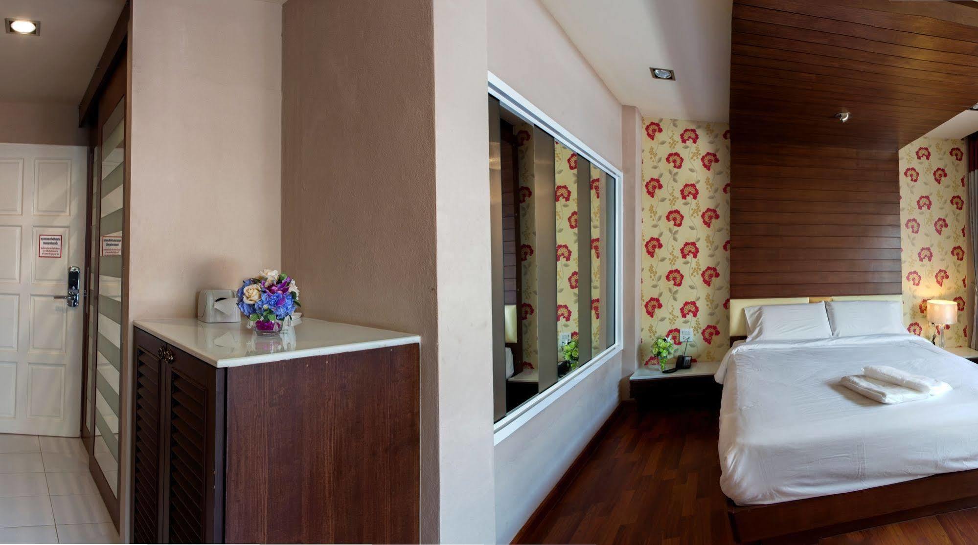 The Ring Hotel Hat Yai Εξωτερικό φωτογραφία
