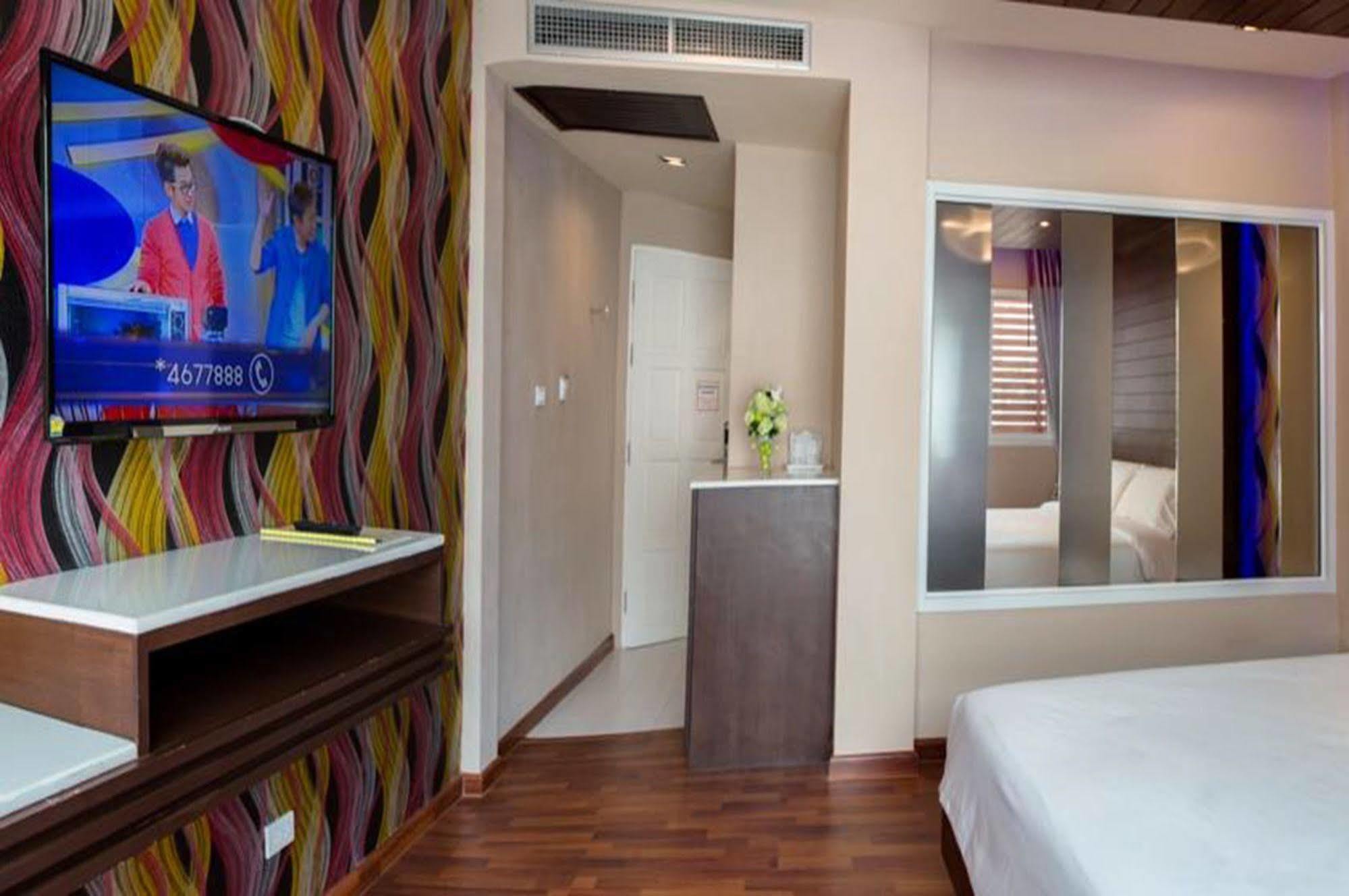The Ring Hotel Hat Yai Εξωτερικό φωτογραφία