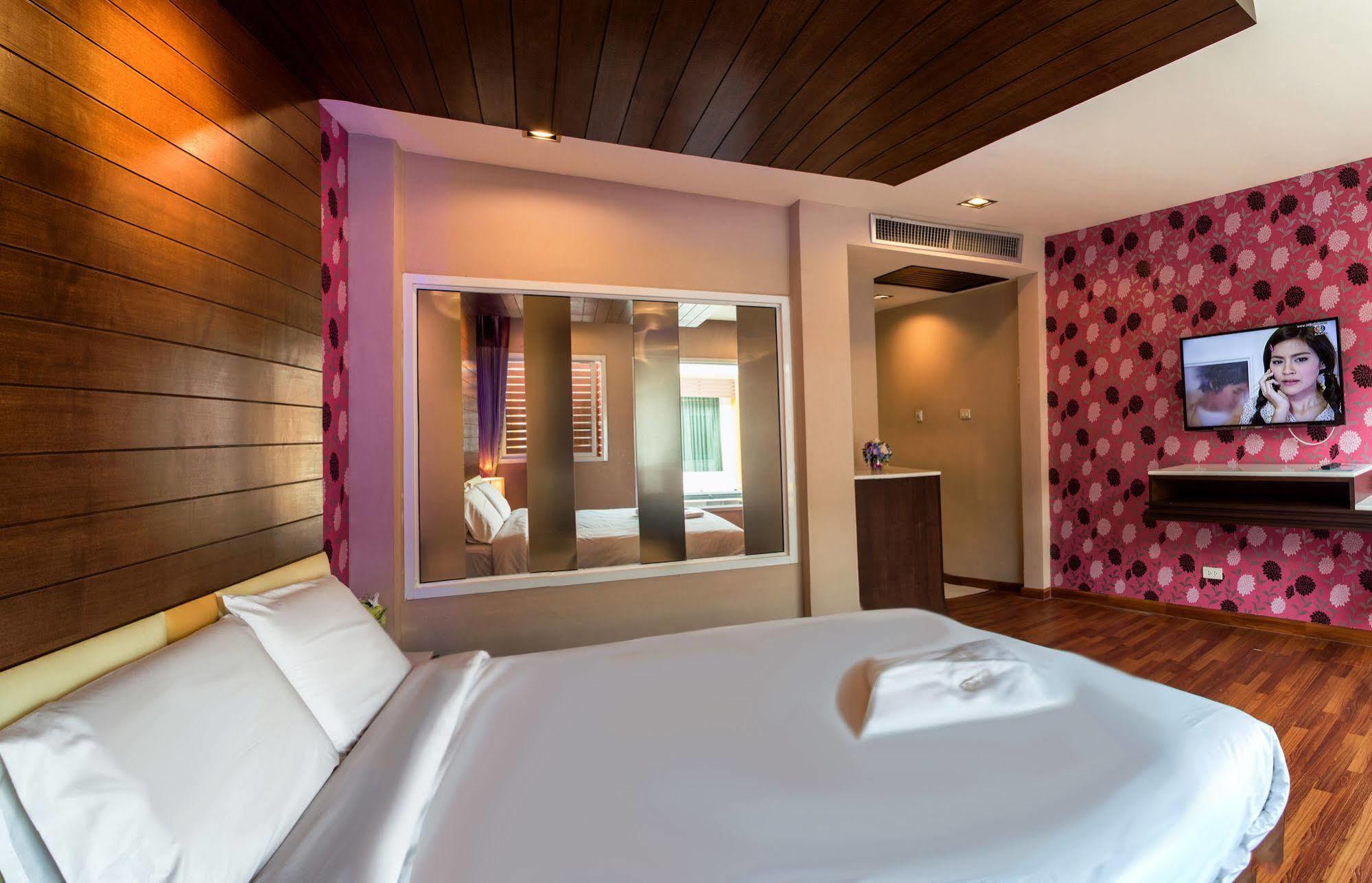 The Ring Hotel Hat Yai Εξωτερικό φωτογραφία